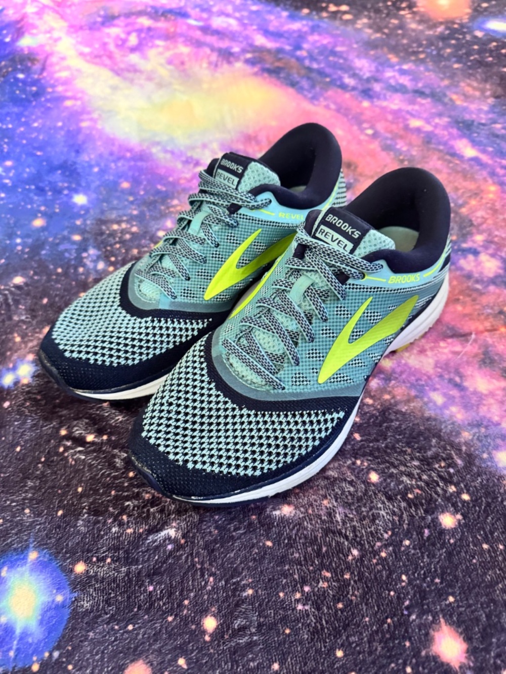 Brooks Revel Women's Running Shoes - Picture 2 of 7